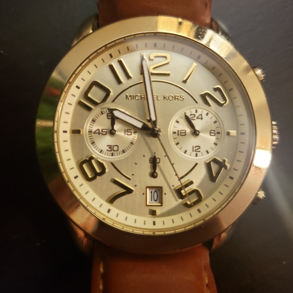 Michael Kors Watch - Picture 3 of 4